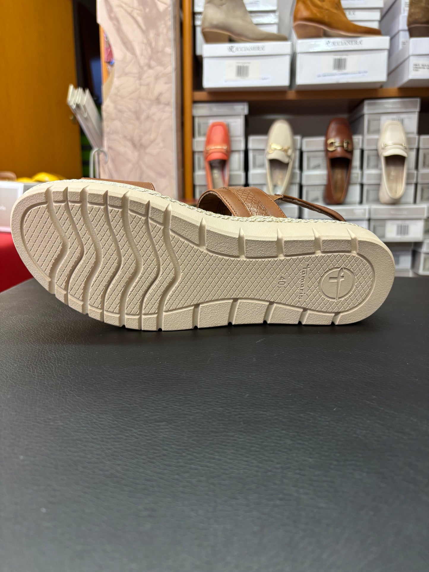 28264 cognac leather
