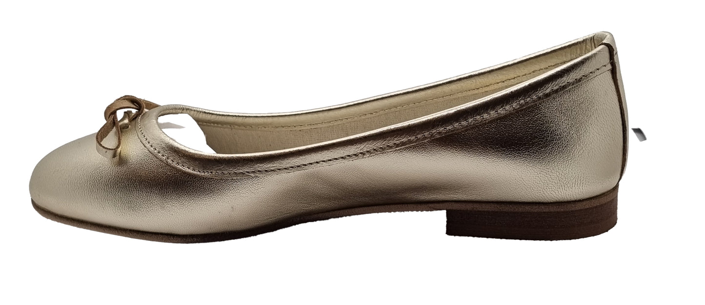 Platinum-colored ballerina flats