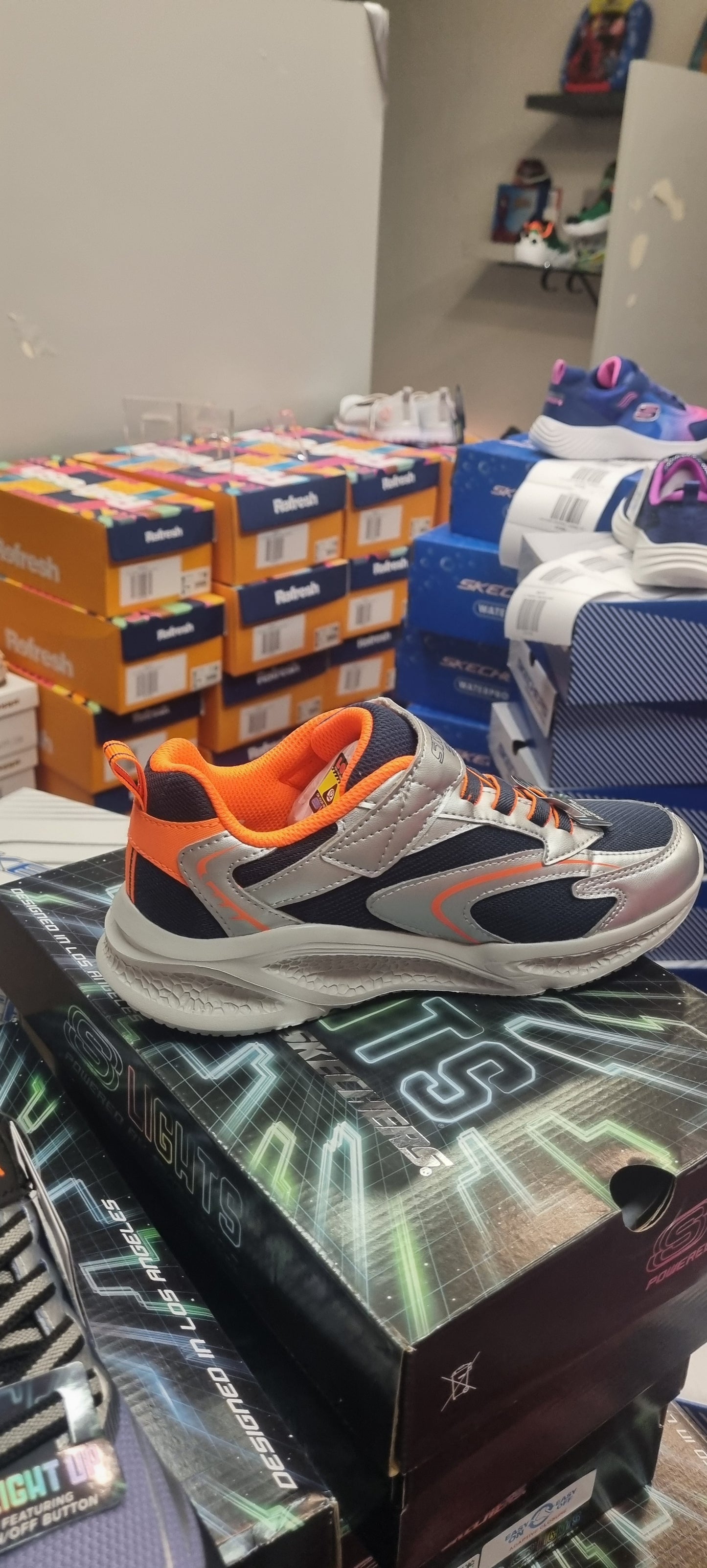 Skechers glow strider