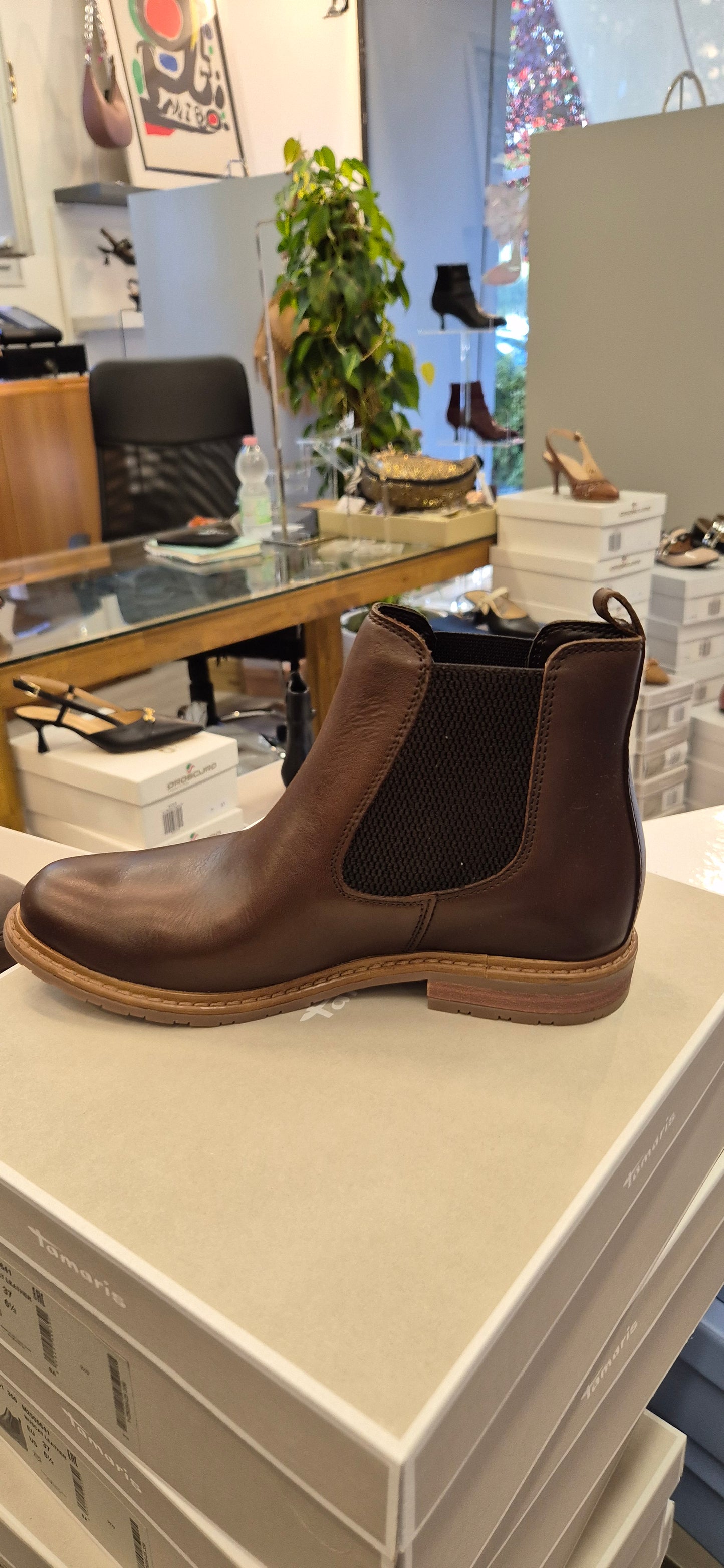 Tamaris muscat leather