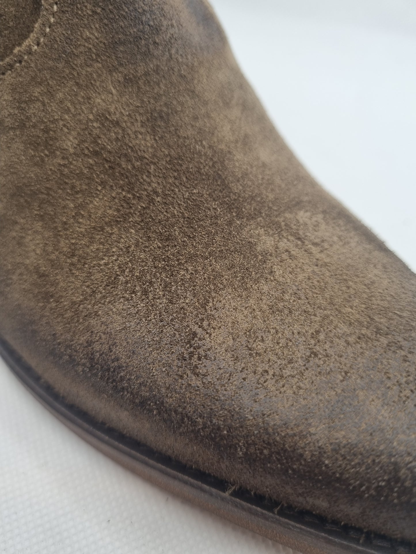 Roper suede
