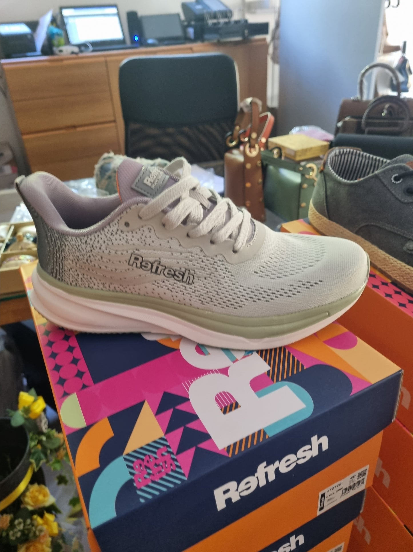 Refresh man grey textile