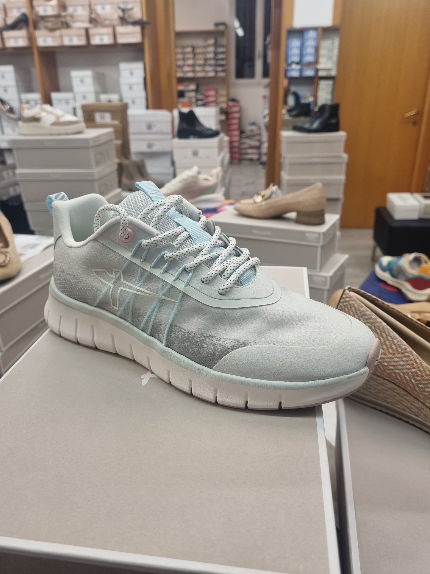 Tamaris light grey