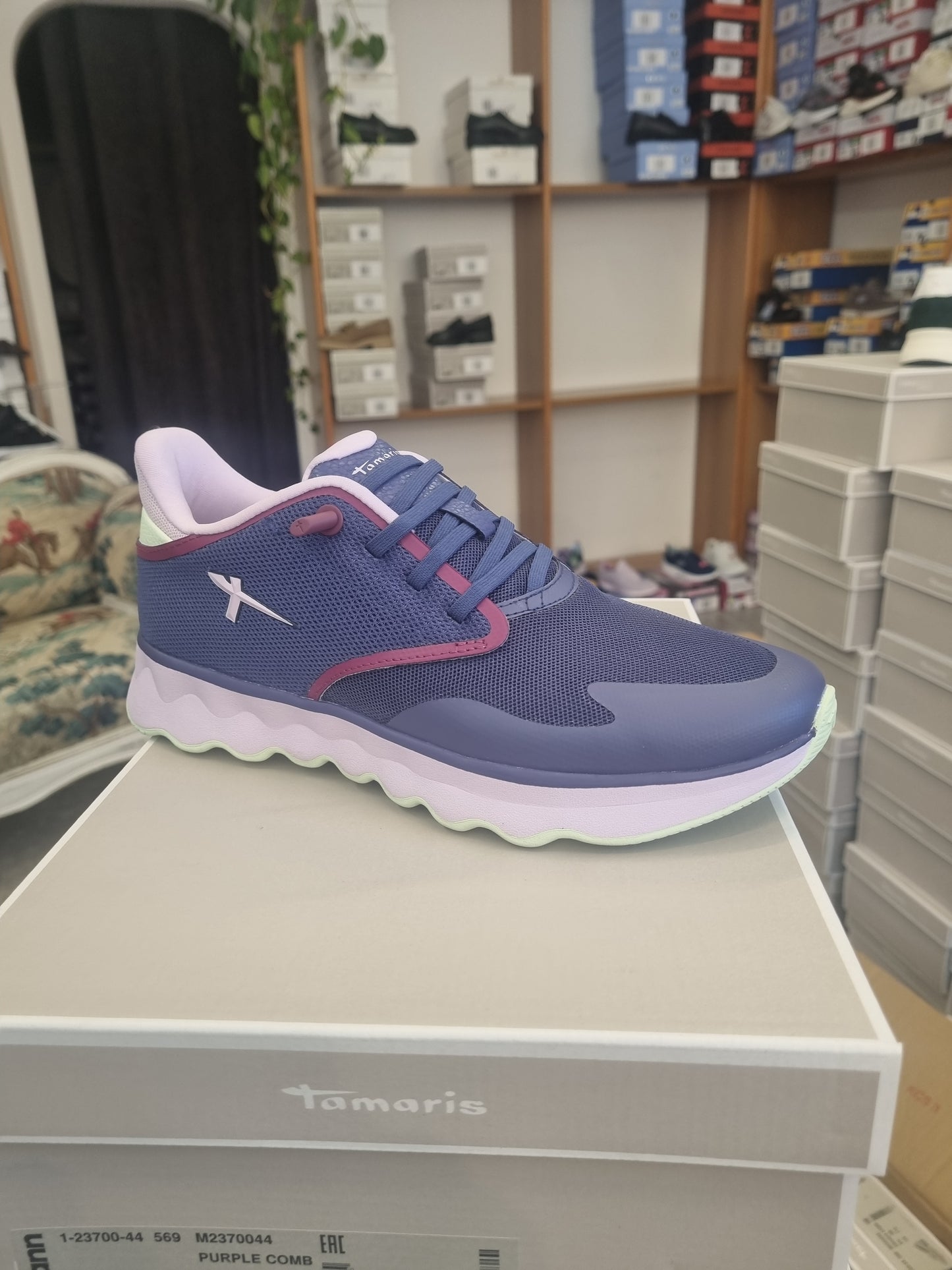 Tamaris purple comb
