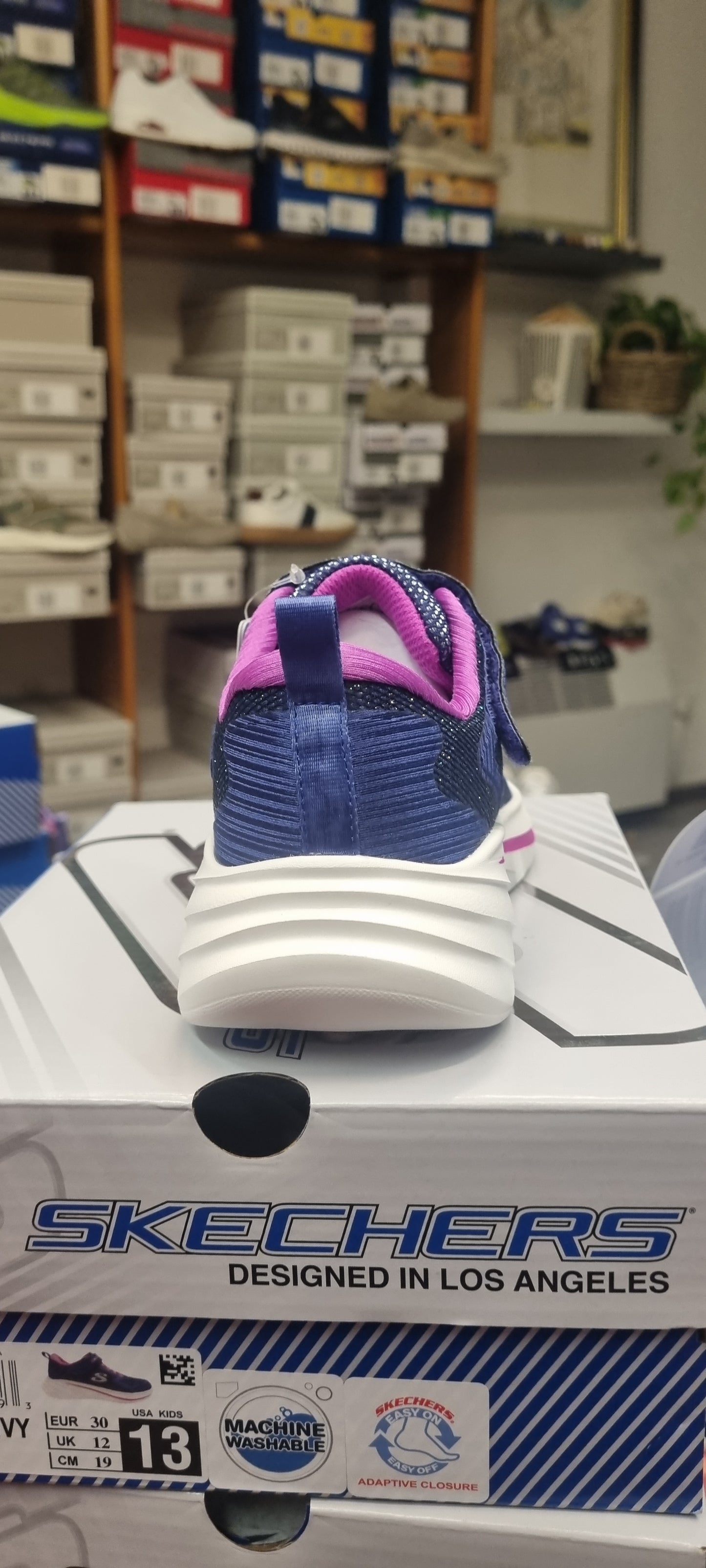Skechers wave