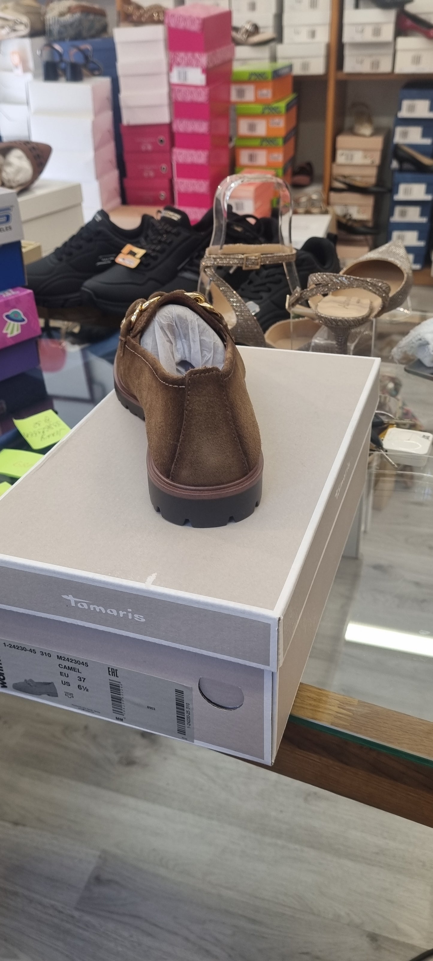 Tamaris camel