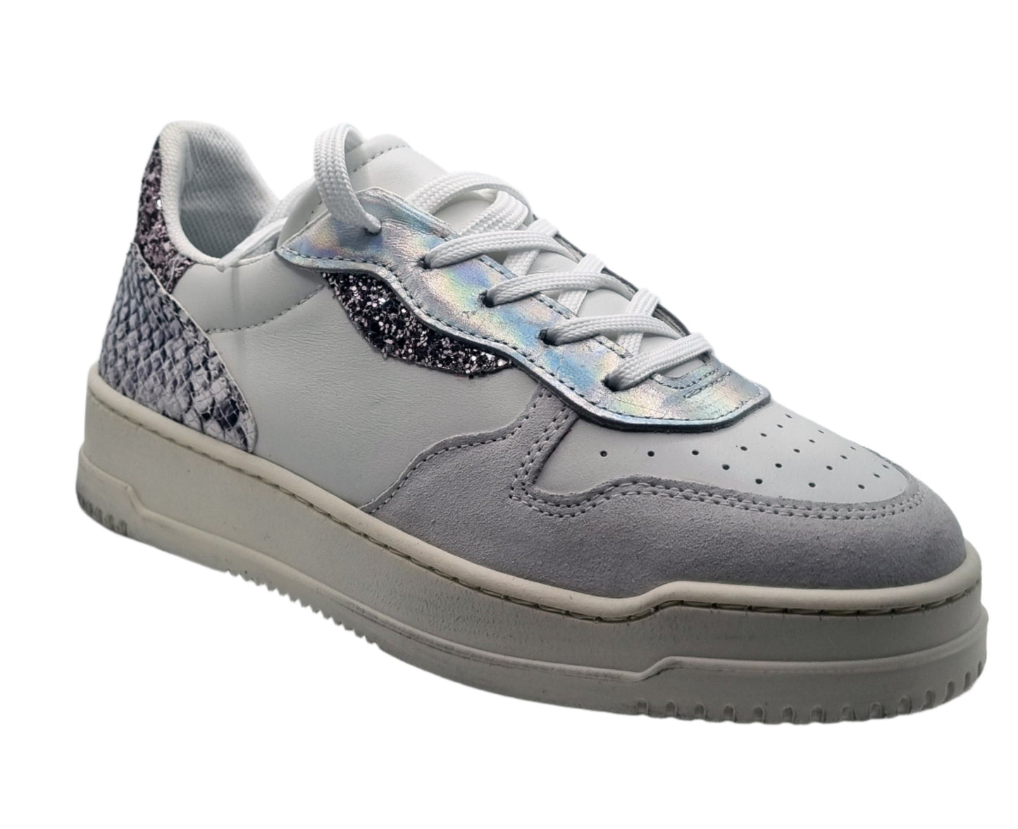 Leather sneakers