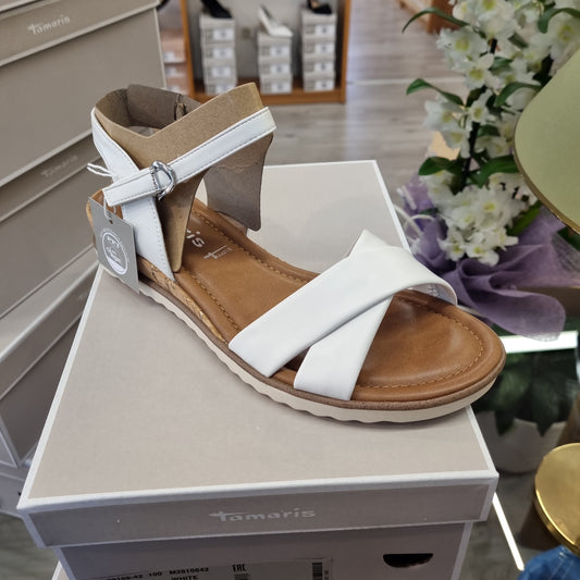 White tamaris sandal