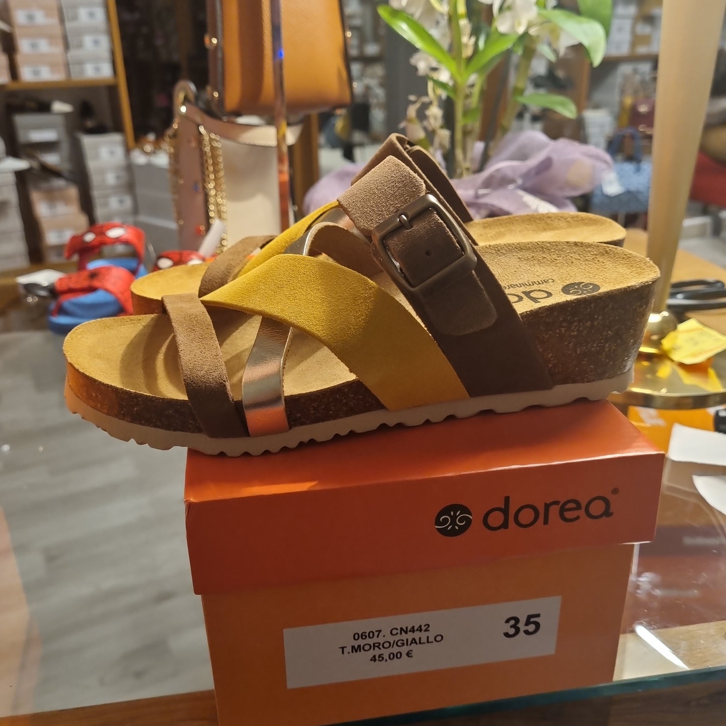 Moro yellow sandal