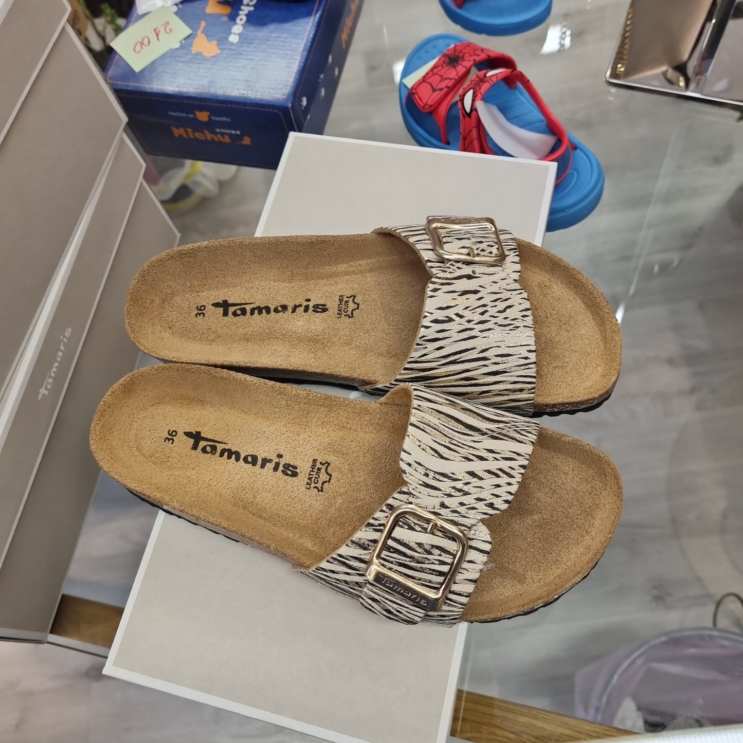 Tamaris beige sandal