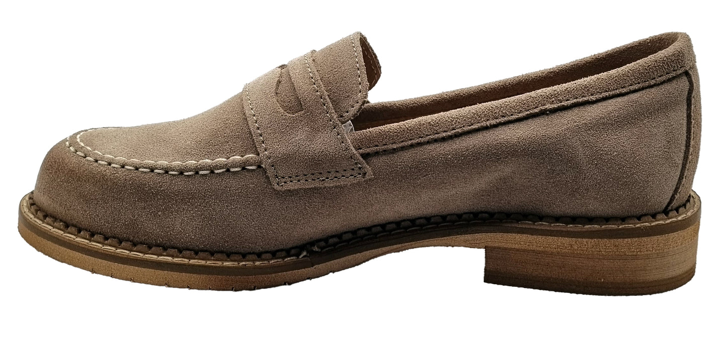 Suede moccasin