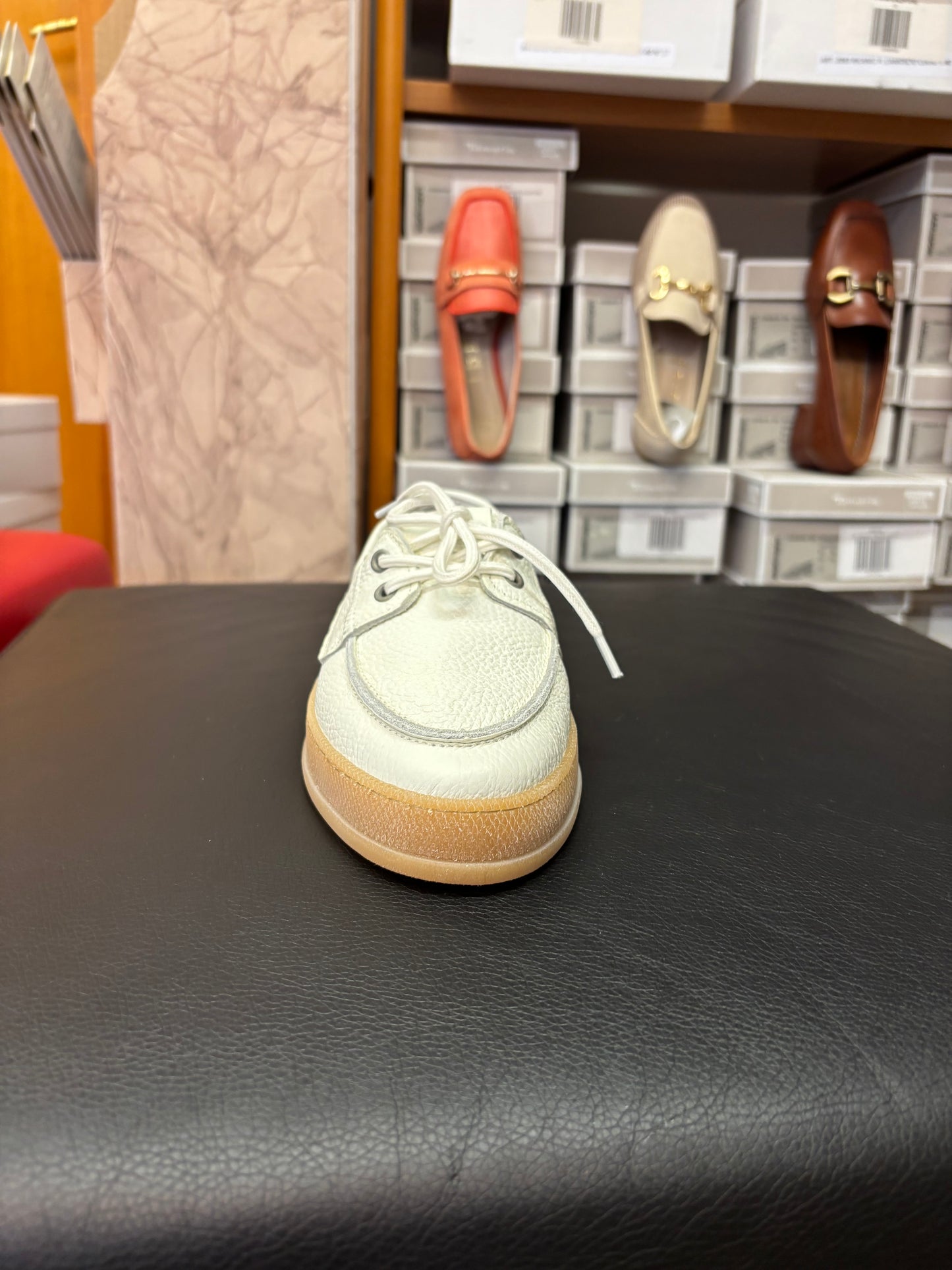 23615 white leather