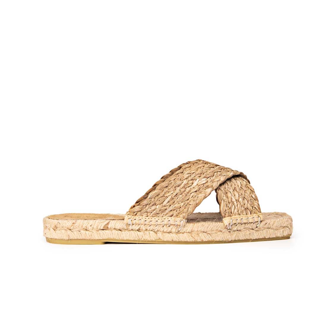 Es Figueral Hielo flat sandals