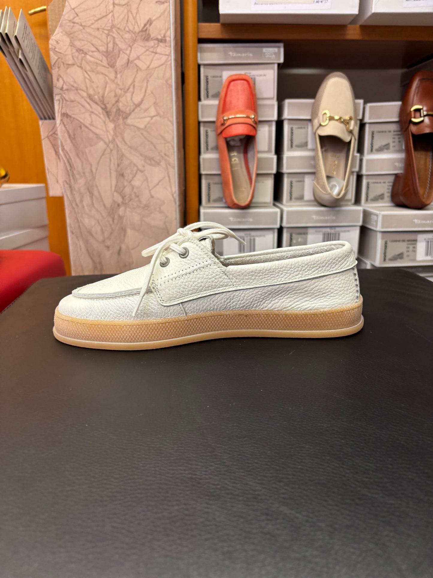 23615 white leather