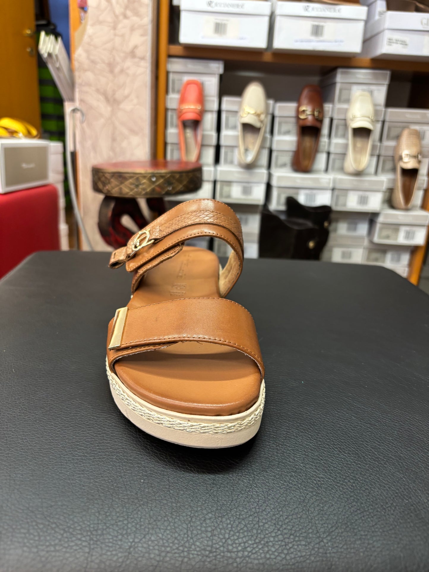 28264 cognac leather