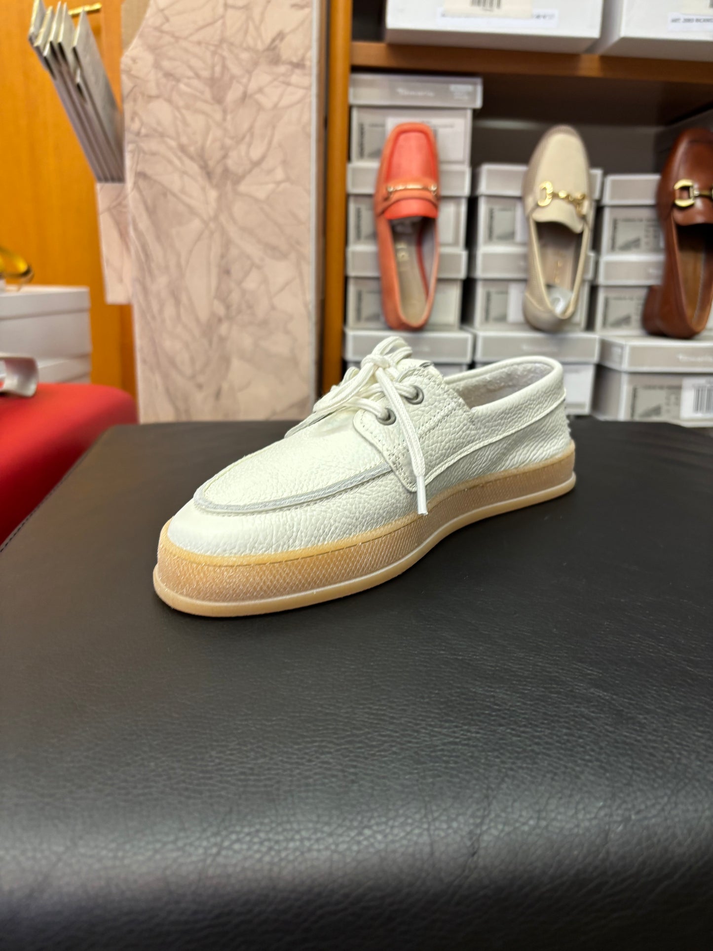 23615 white leather