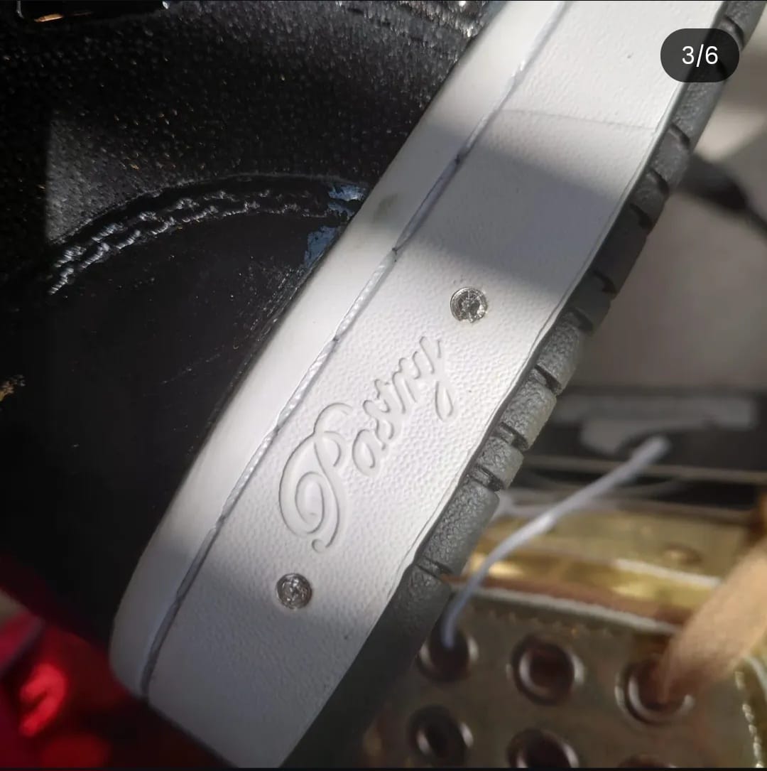 Sneaker da donna Pastry Glam Pie Glitter in nero/bianco