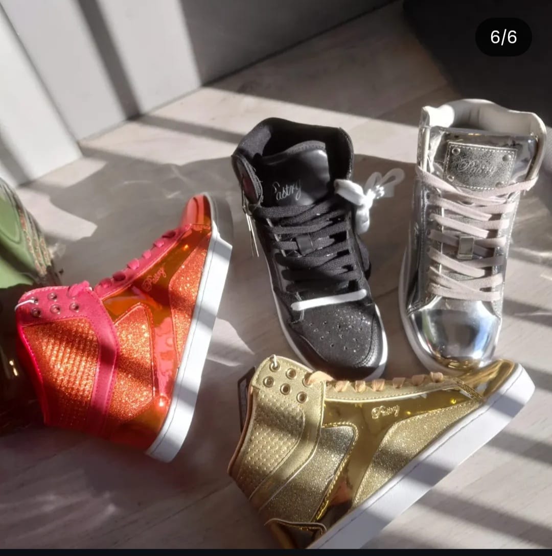 Sneaker da donna Pastry Glam Pie Glitter in nero/bianco