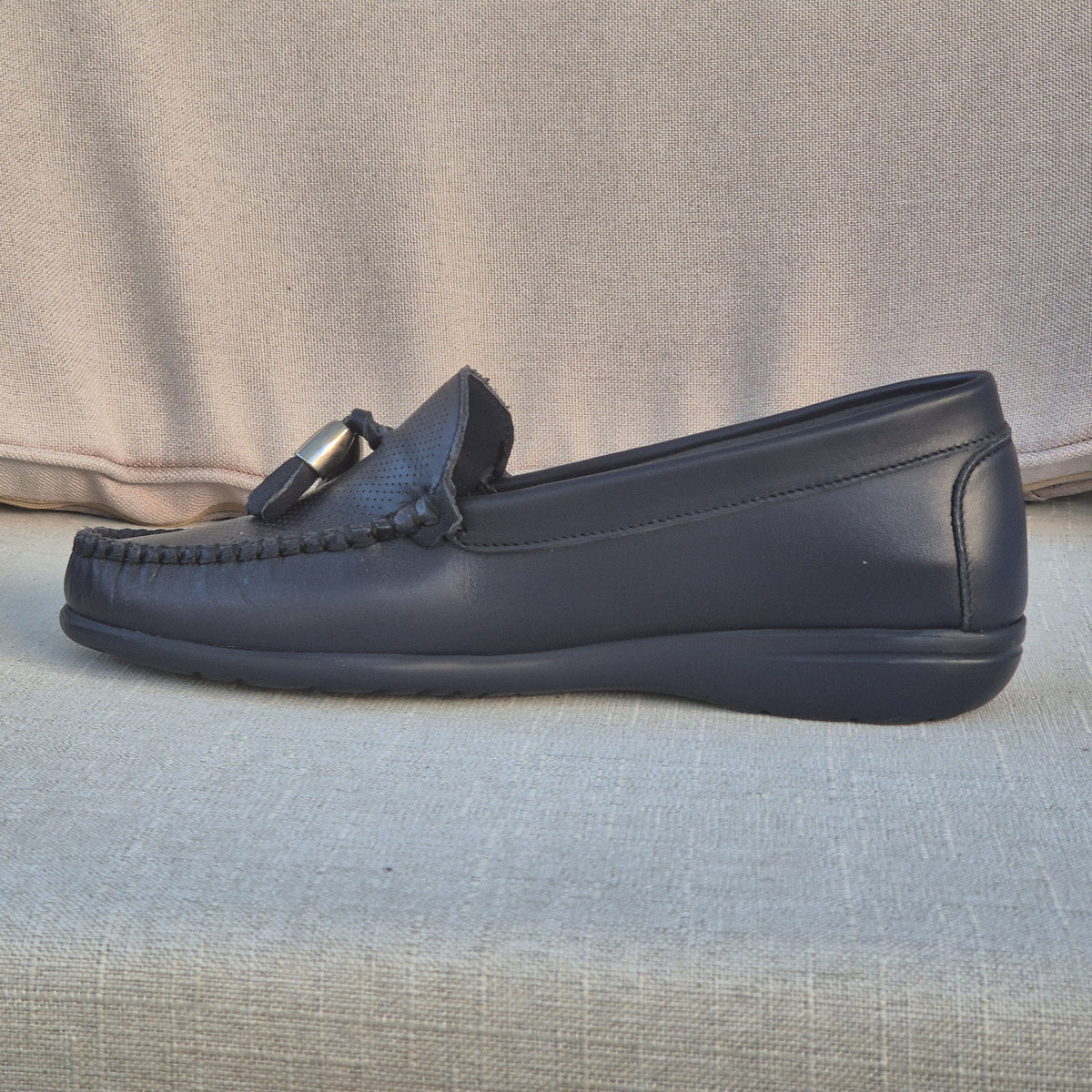 Pavani 202V mocassino in vitello blu traforato - profilo