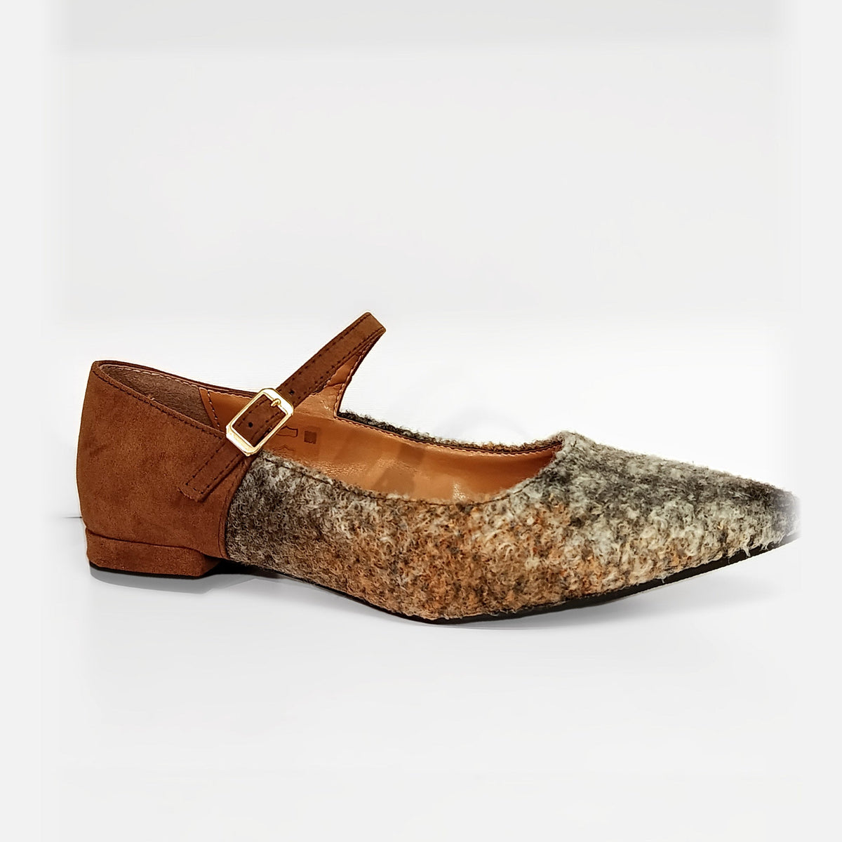 Latika Mary Jane in lana ruggine