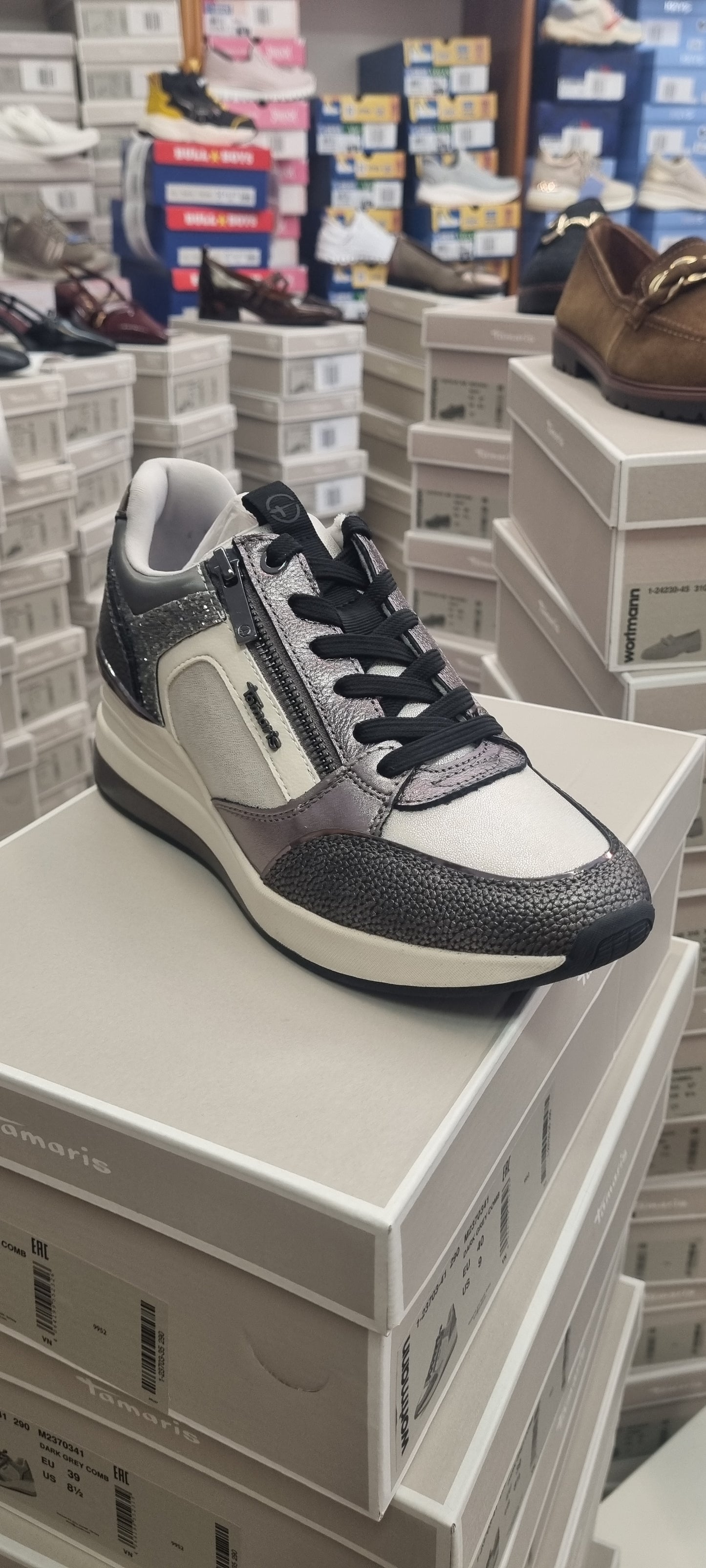 Tamaris dark grey