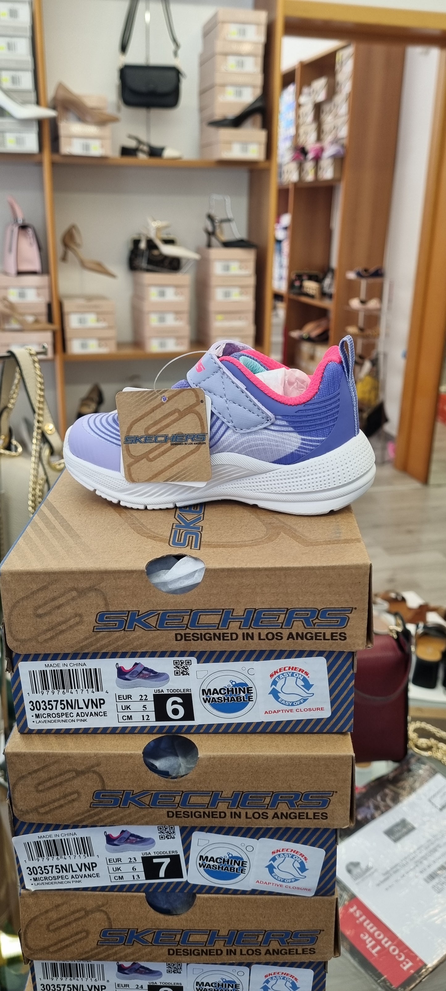 Skechers microspec advance