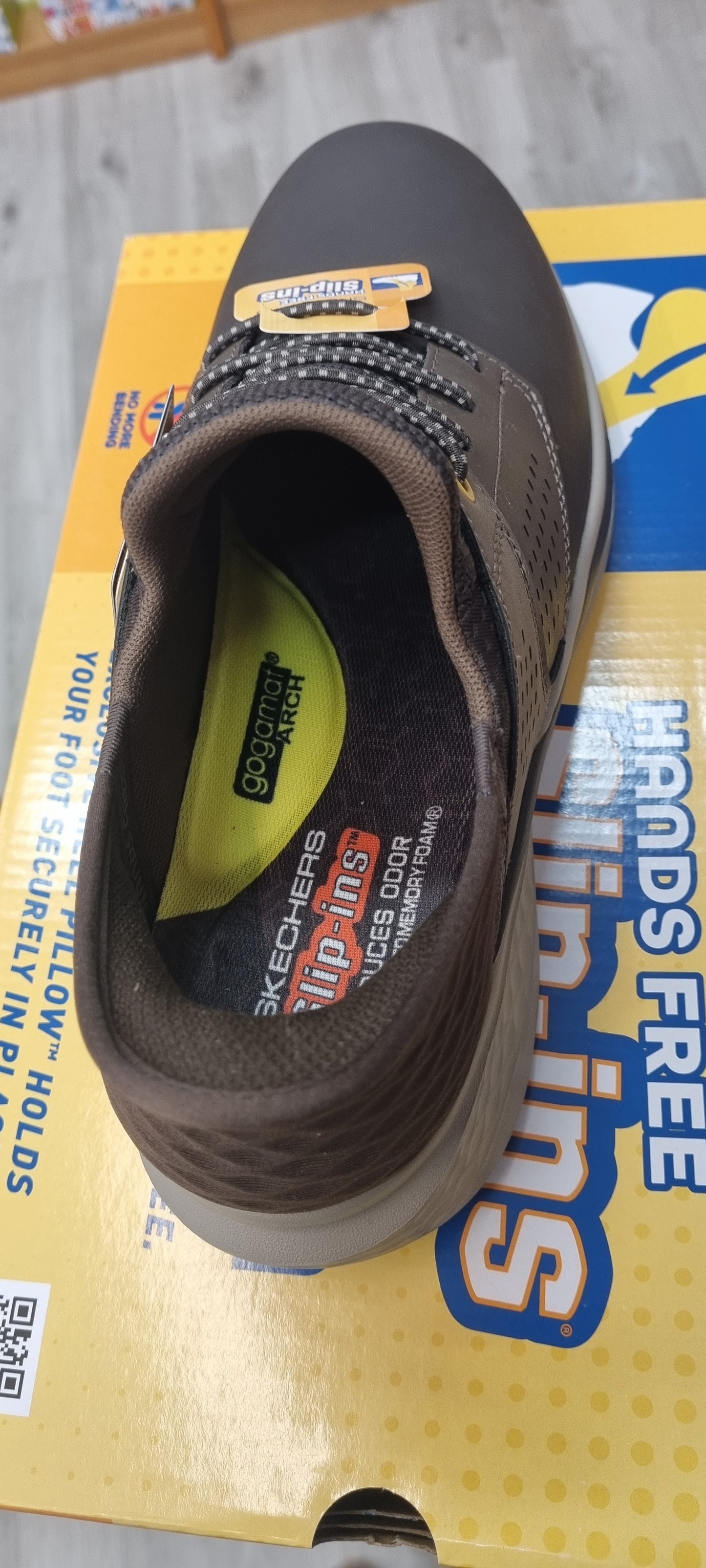 Skechers slip ins macklin