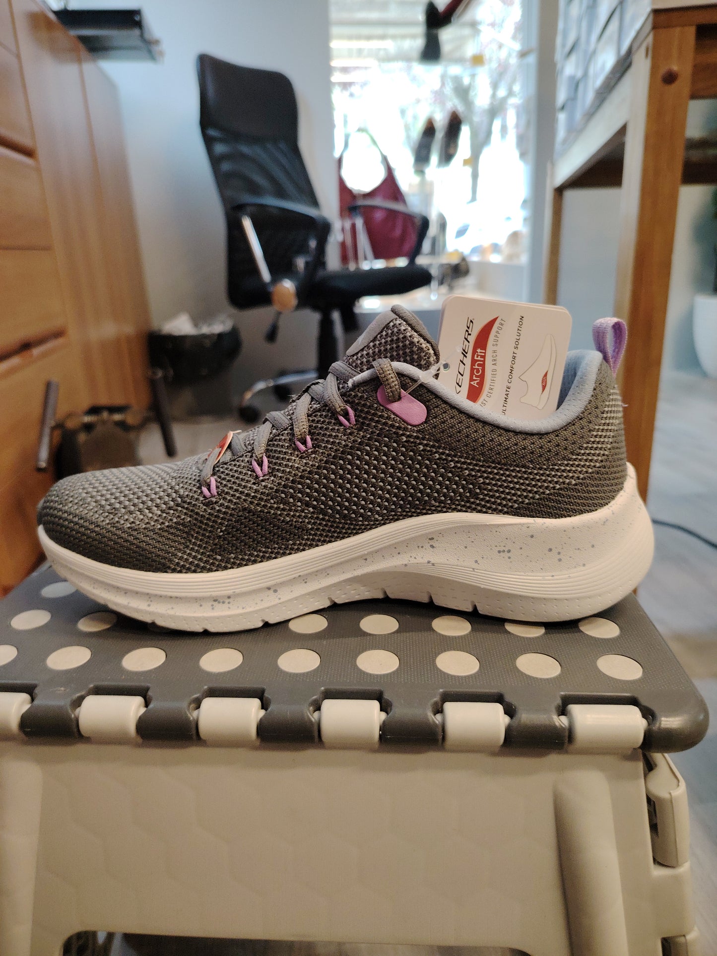 Skechers fast paced archfit