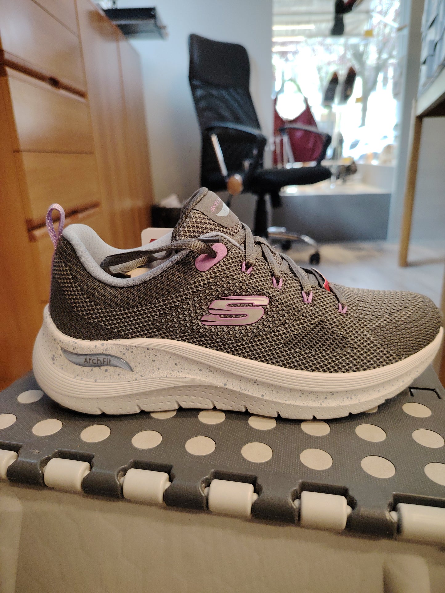 Skechers fast paced archfit