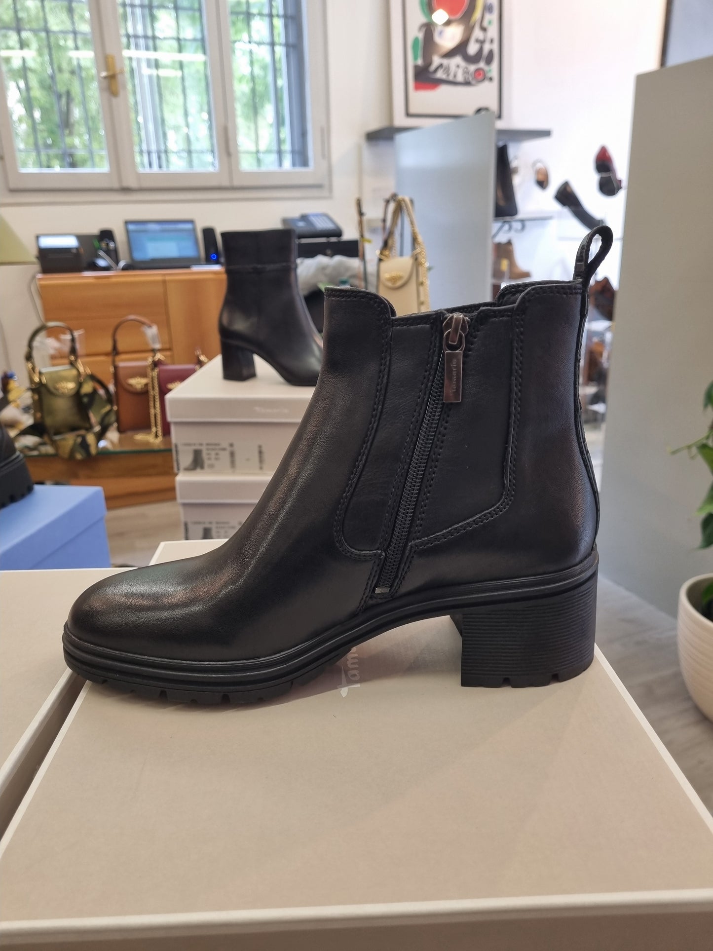 Tamaris ankle boot heel