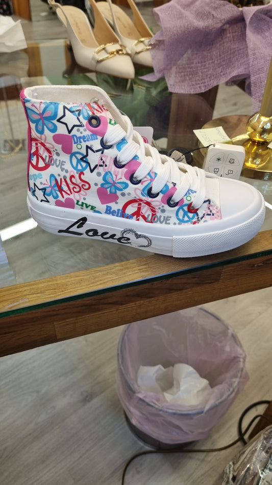 Love sneakers for girls