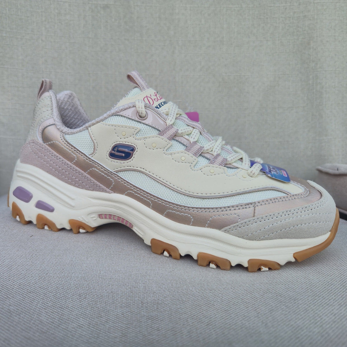 Skechers 150556 D'Lites rosa, tre quarti