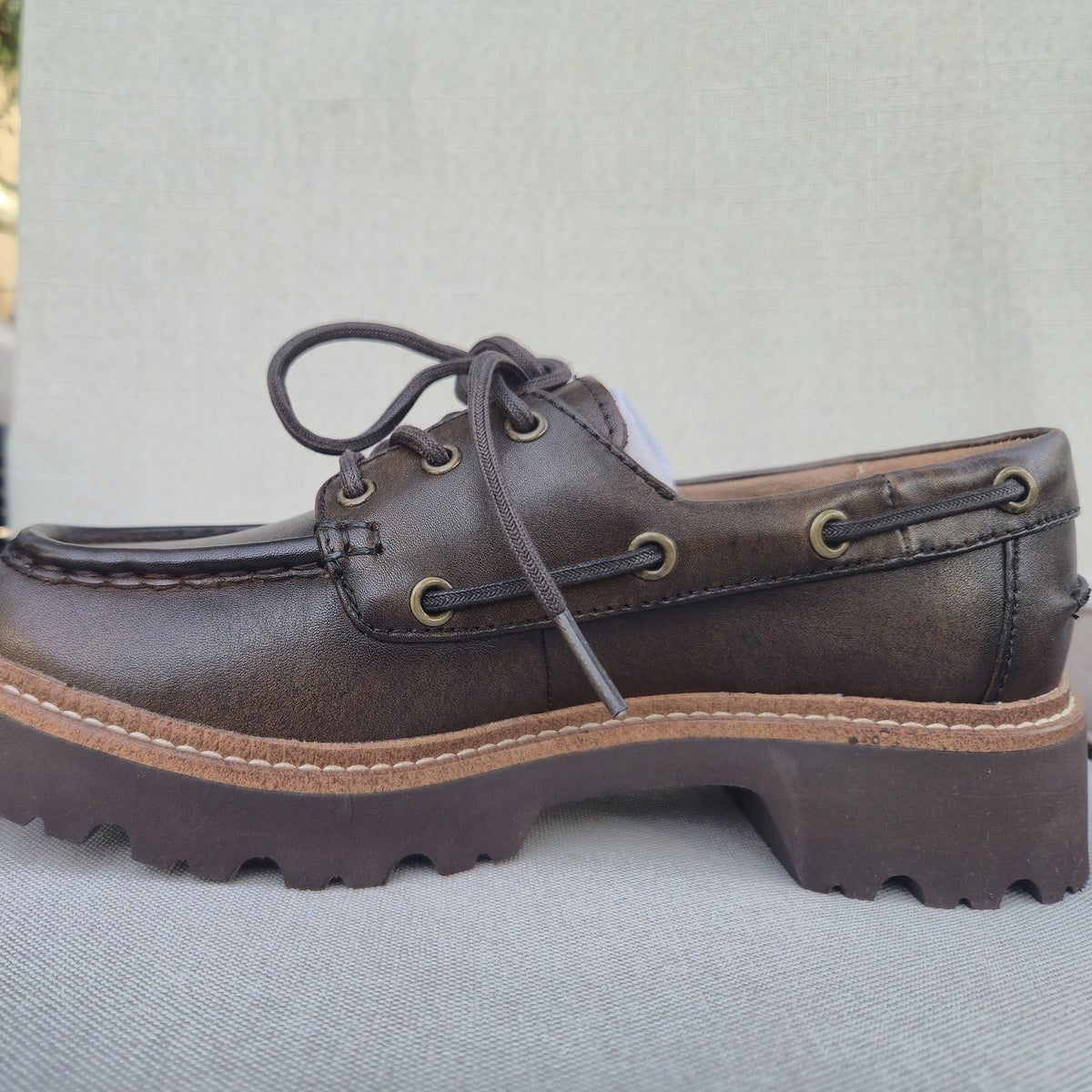Tamaris 23752 stringata marrone, profilo