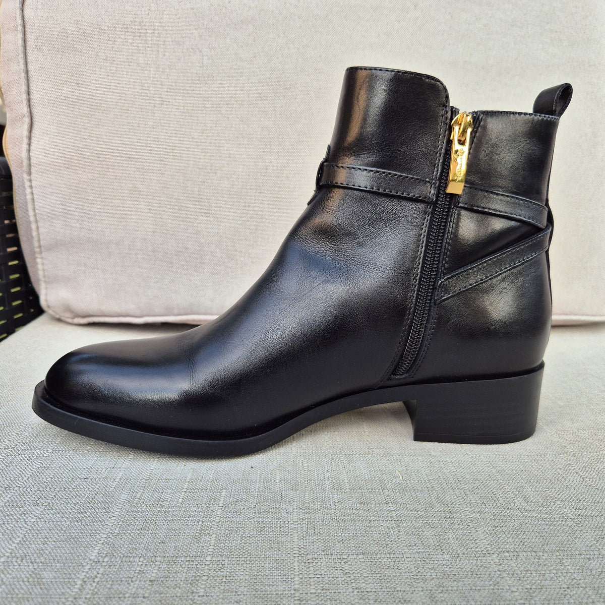 Tamaris 25321 stivaletto, lato zip
