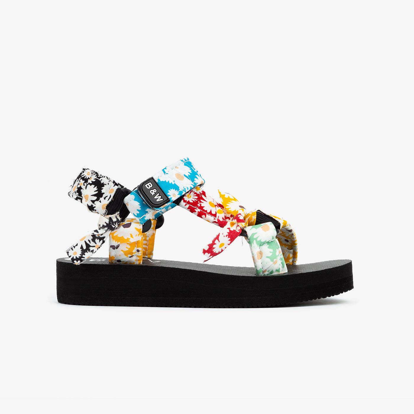 B&amp;W Girl's sporty sandals with multicolored flowers