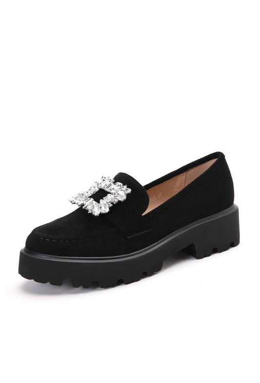 Loafers with buckle